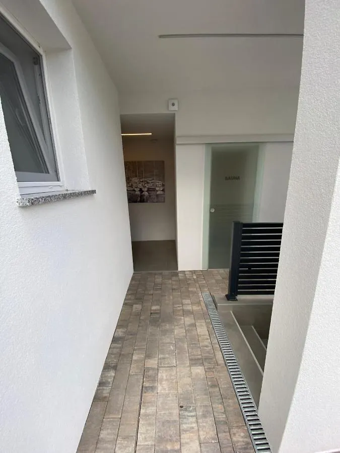 Apartmani Kumenat Biograd Na Moru