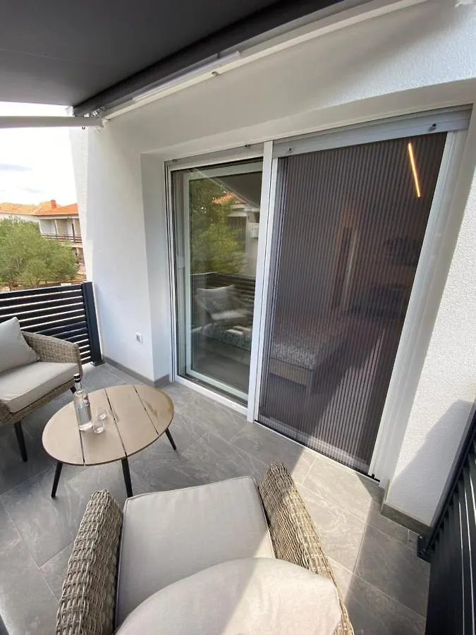 Apartmani Kumenat Biograd Na Moru Apartment