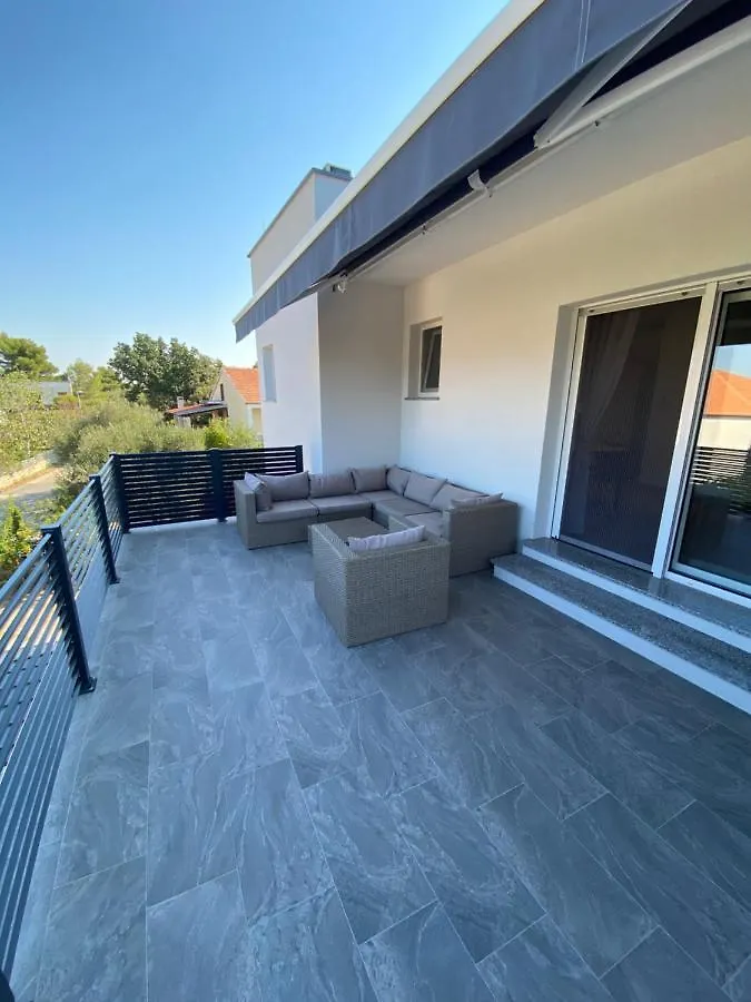 Apartmani Kumenat Biograd Na Moru 0*,  Croatia
