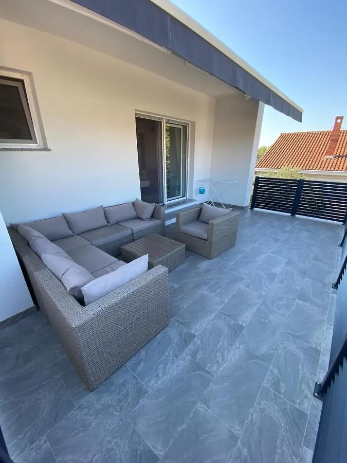Apartment Apartmani Kumenat Biograd Na Moru