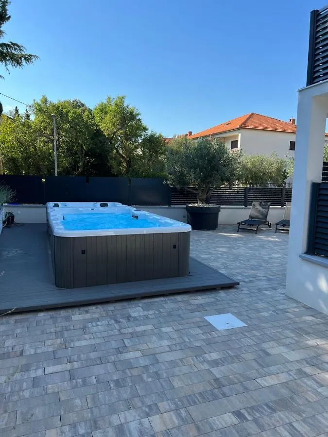 Apartmani Kumenat Biograd Na Moru 0*,
